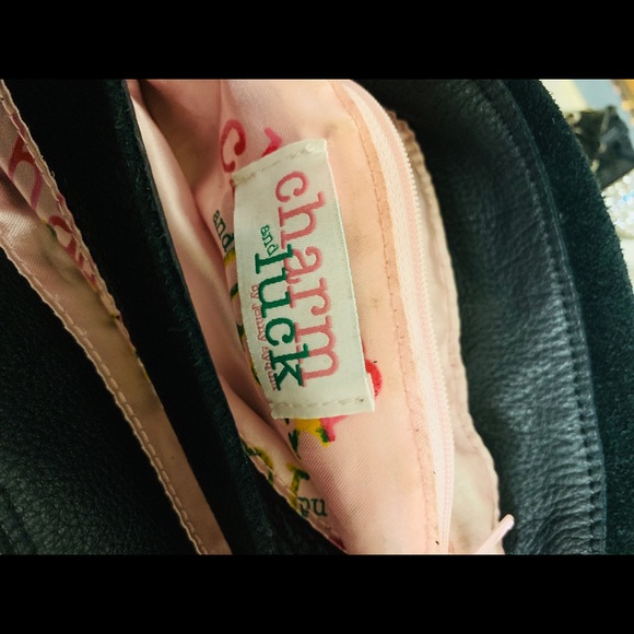 Charm and luck - Picture 8 of 8